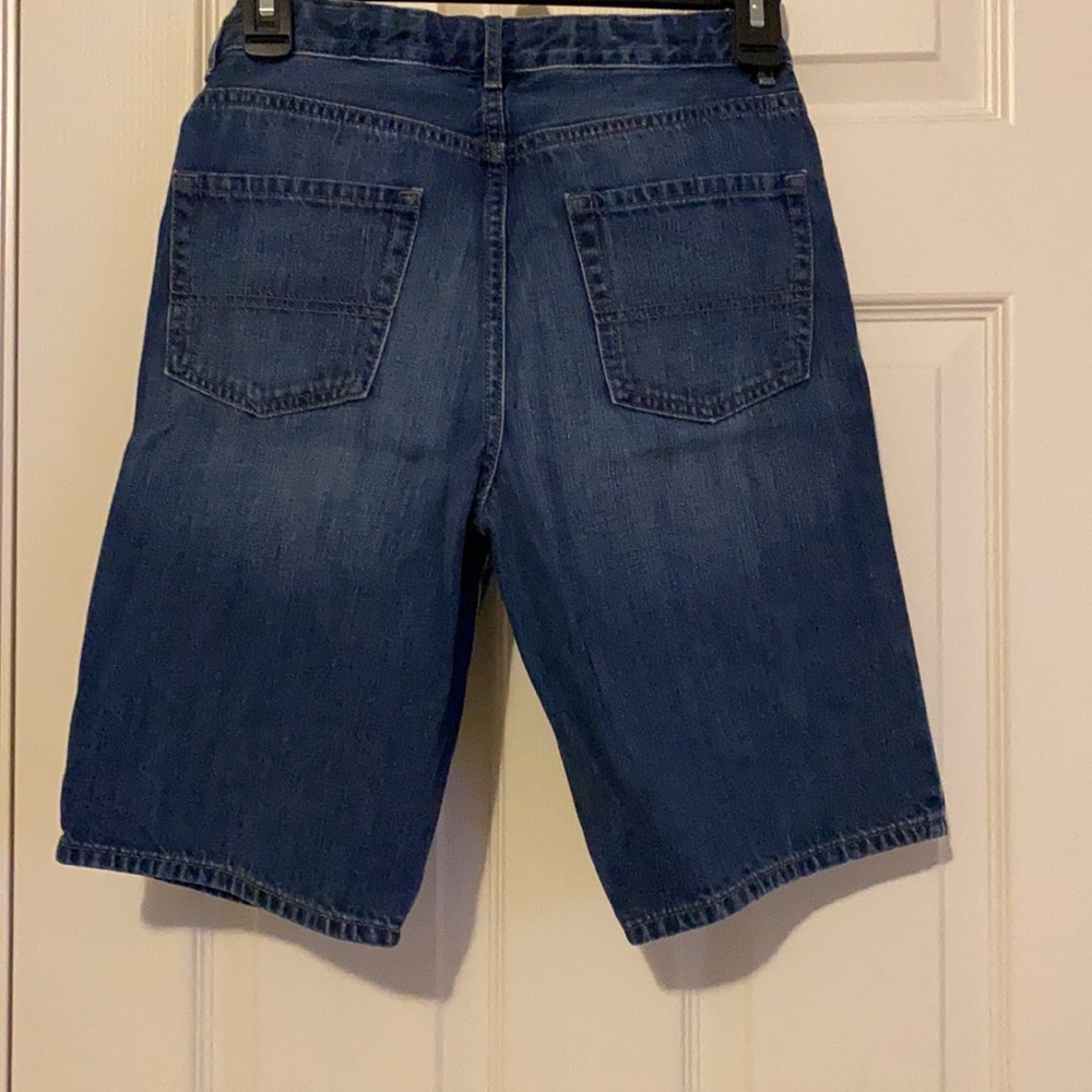 Shorts - Picture 2 of 3